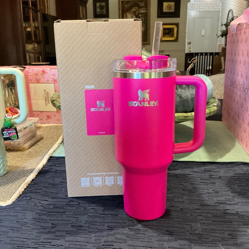 CAMELIA STANLEY QUENCHER H2.0 40 OZ. FLAWLESS